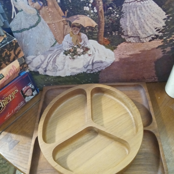 🏯🐬Vintage Dolphin Teak Bowl🗻🎉and 🍛FiestaCraft Divided Serve Bowls.🍔🍱 - Picture 13 of 14